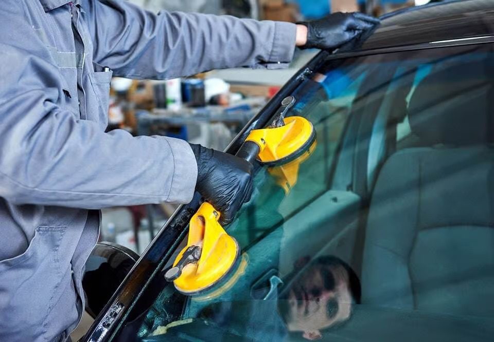 Markham's reliable mobile auto glass service